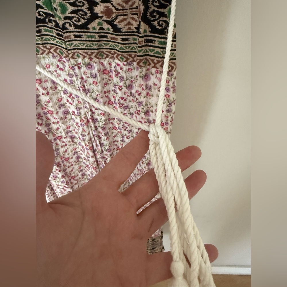 Anthropologie RAGA Ditsy Floral Lightweight Boho Romper Jumpsuit with Tie - Picture 3 of 17